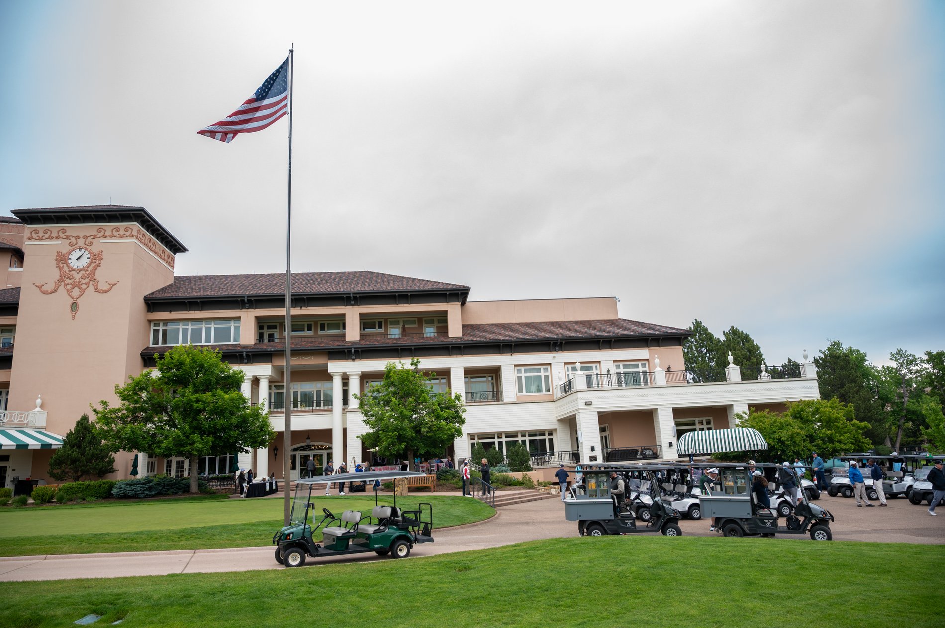A championship scramble at a premier Colorado venue