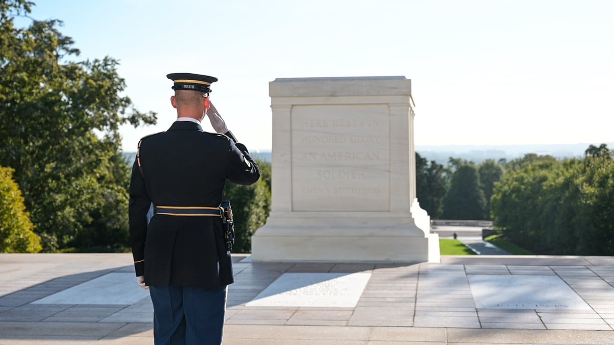 A sentinel at the Tomb of the Unknown Soldier, Perfectionshoots military and veteran event photography
