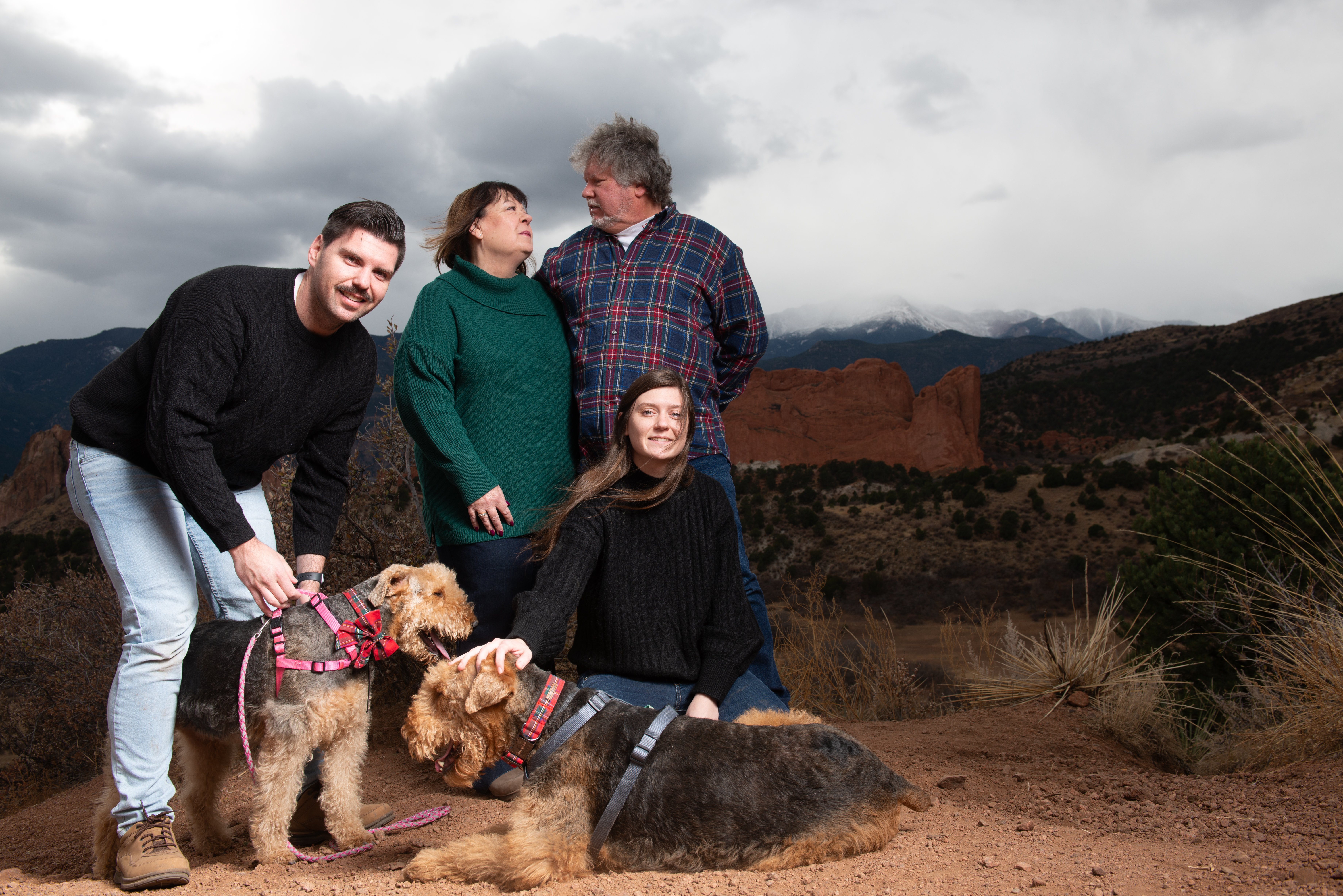 A family portrait among Colorado red rocks